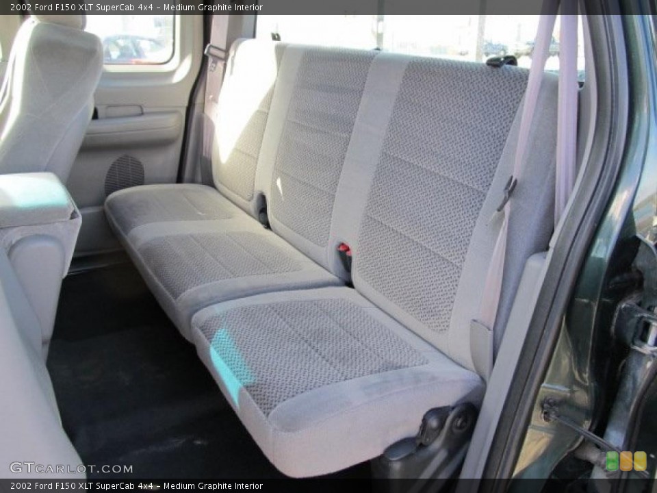 Medium Graphite Interior Photo for the 2002 Ford F150 XLT SuperCab 4x4 #38913226