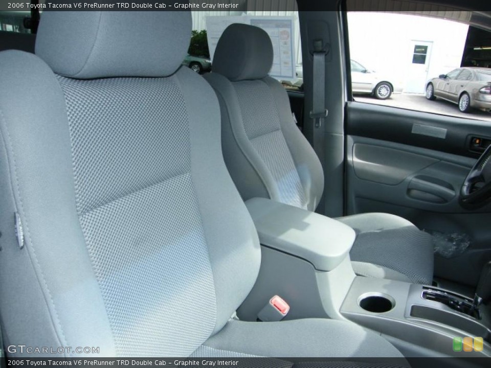 Graphite Gray Interior Photo for the 2006 Toyota Tacoma V6 PreRunner TRD Double Cab #38913590