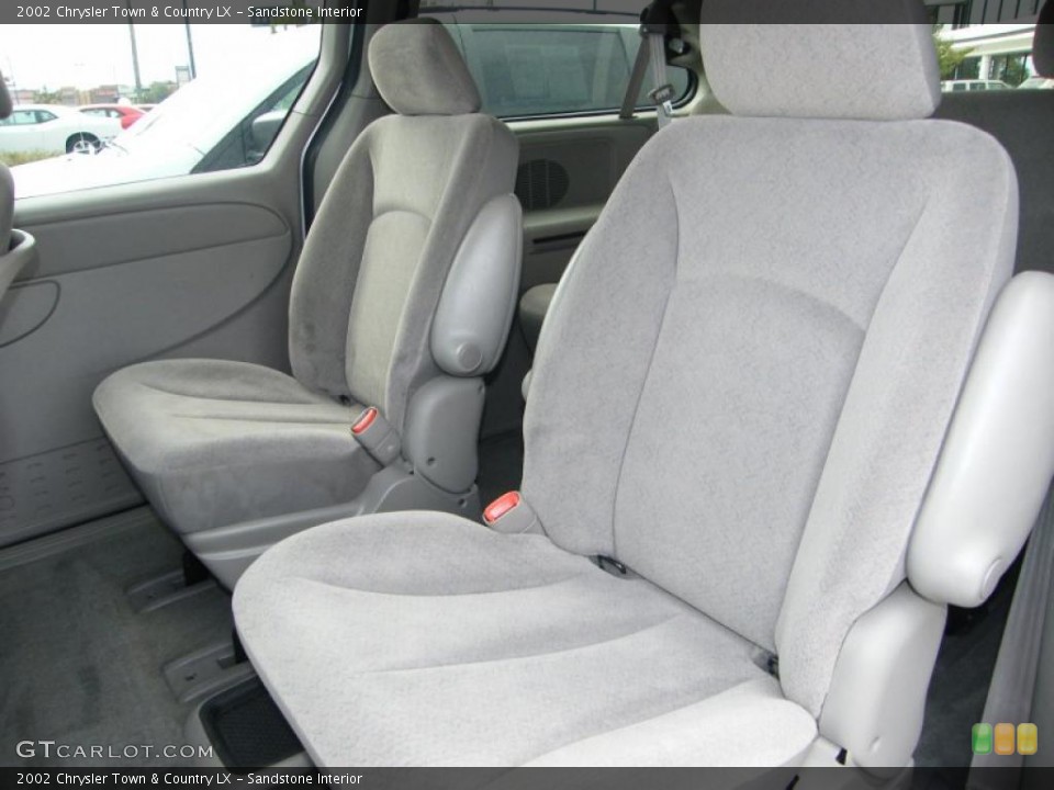Sandstone Interior Photo for the 2002 Chrysler Town & Country LX #38913806