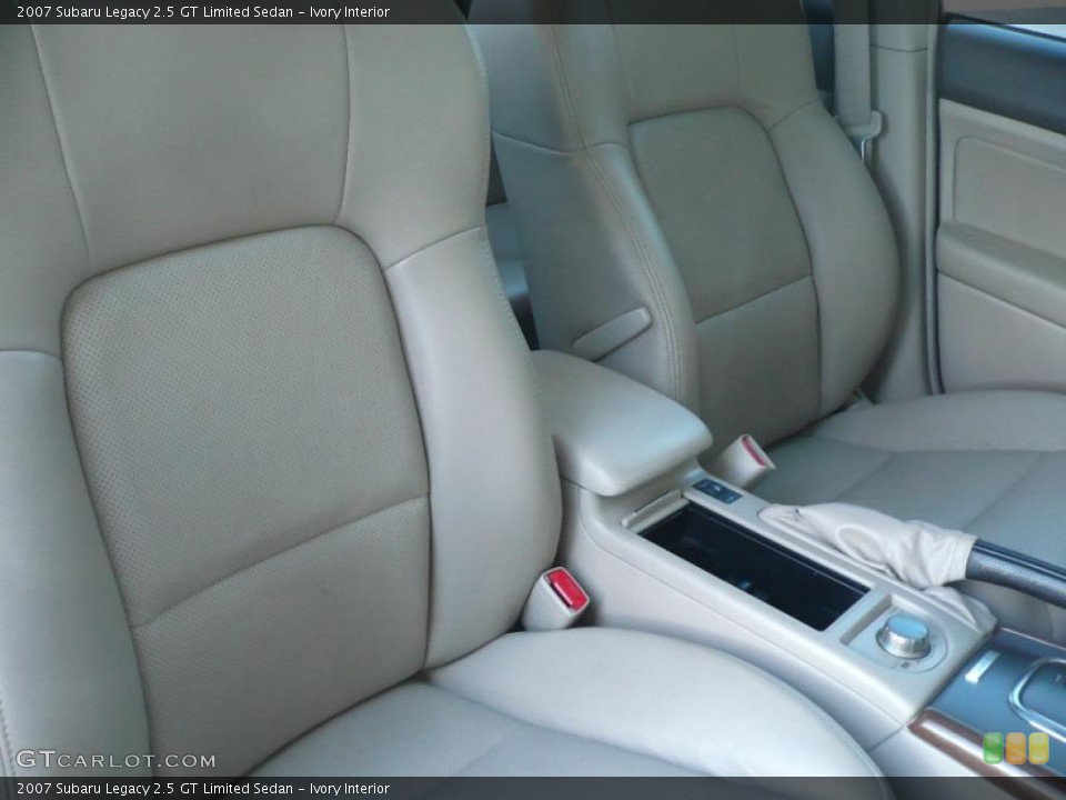 Ivory Interior Photo for the 2007 Subaru Legacy 2.5 GT Limited Sedan #38915426