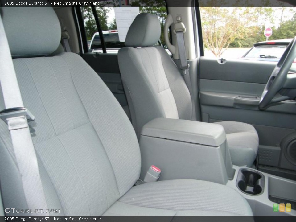 Medium Slate Gray Interior Photo for the 2005 Dodge Durango ST #38916038