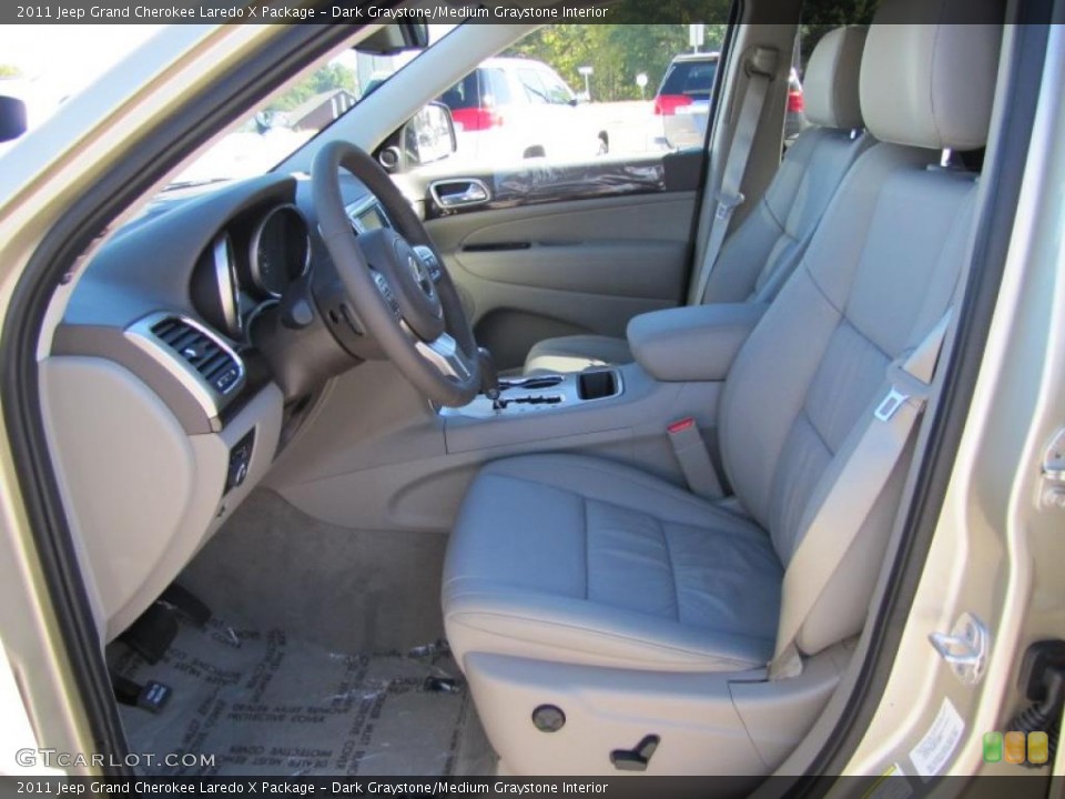 Dark Graystone/Medium Graystone Interior Photo for the 2011 Jeep Grand Cherokee Laredo X Package #38918498