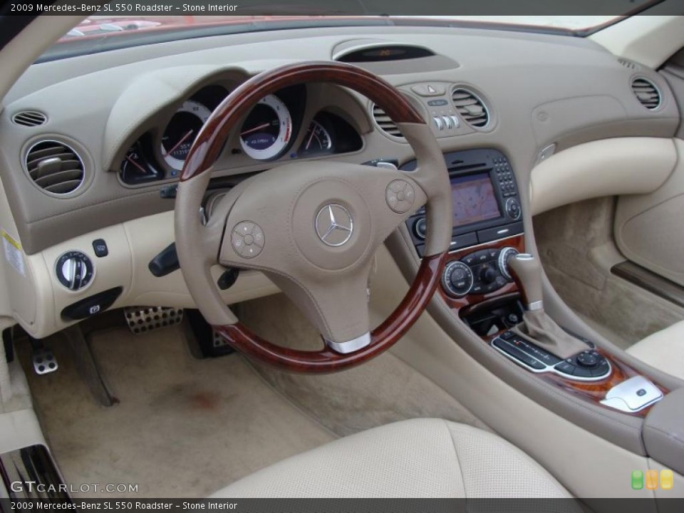Stone Interior Photo for the 2009 Mercedes-Benz SL 550 Roadster #38919542