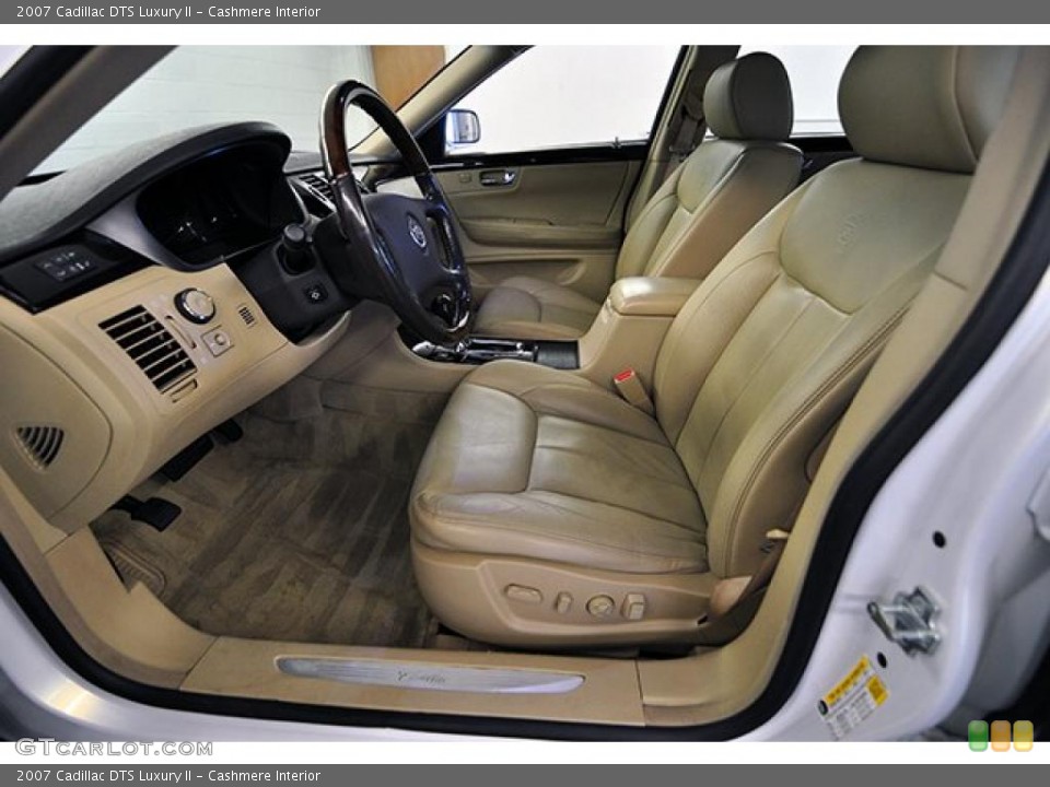 Cashmere Interior Photo for the 2007 Cadillac DTS Luxury II #38922588