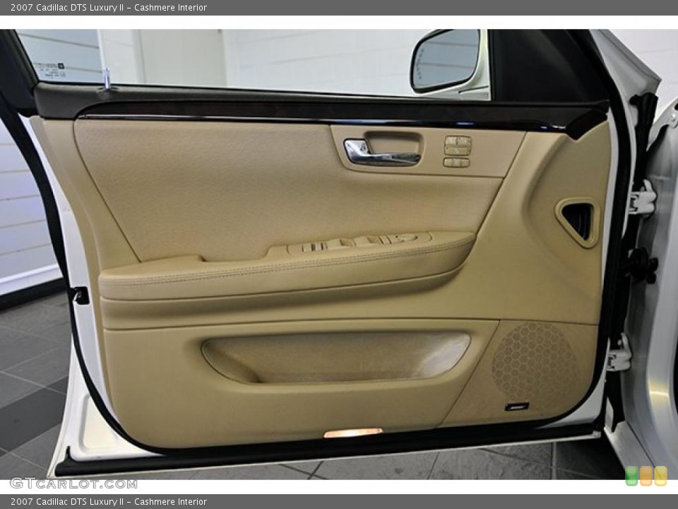 Cashmere Interior Door Panel for the 2007 Cadillac DTS Luxury II #38922607