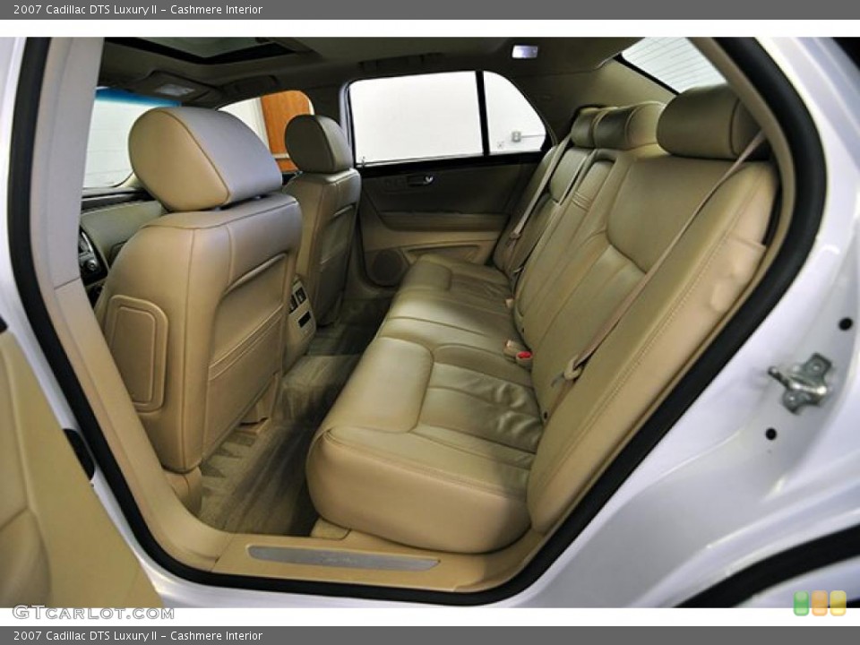 Cashmere Interior Photo for the 2007 Cadillac DTS Luxury II #38922623