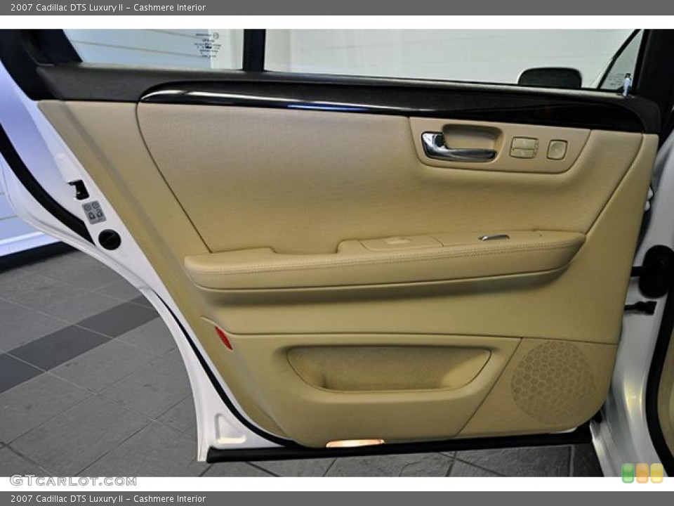 Cashmere Interior Door Panel for the 2007 Cadillac DTS Luxury II #38922637