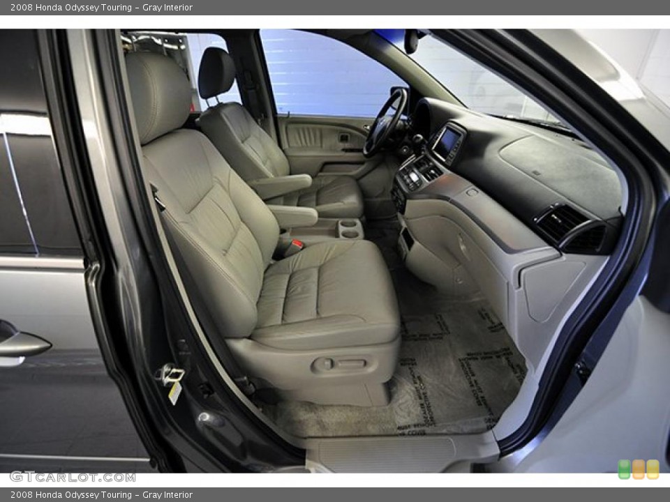 Gray Interior Photo for the 2008 Honda Odyssey Touring #38923522