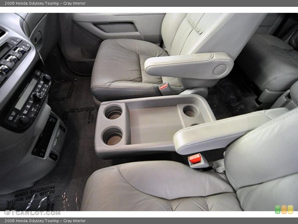 Gray Interior Photo for the 2008 Honda Odyssey Touring #38923790