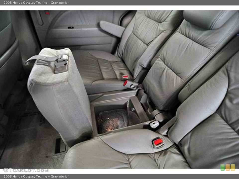 Gray Interior Photo for the 2008 Honda Odyssey Touring #38924114