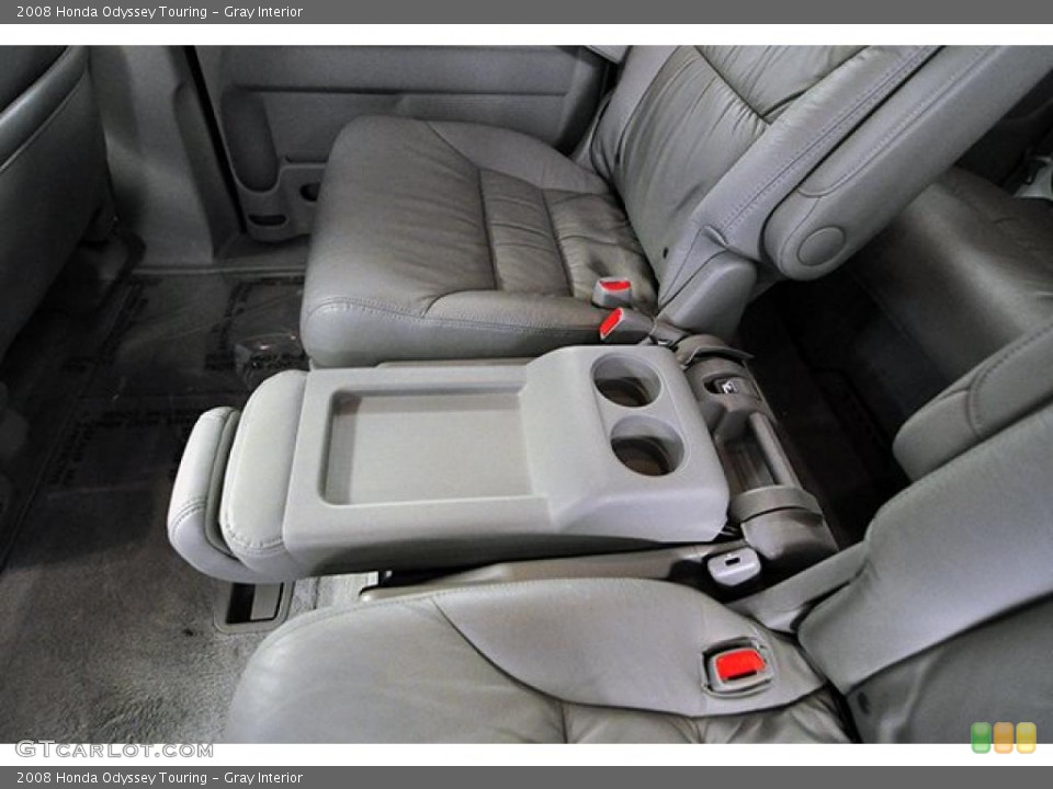 Gray Interior Photo for the 2008 Honda Odyssey Touring #38924154