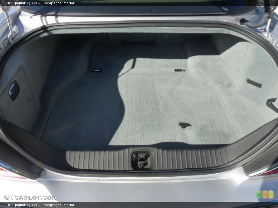 Champagne Interior Trunk for the 2006 Jaguar XJ XJ8 #38926990