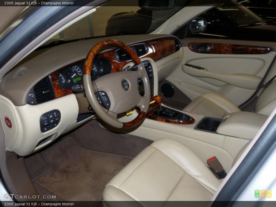 Champagne Interior Dashboard for the 2006 Jaguar XJ XJ8 #38927006