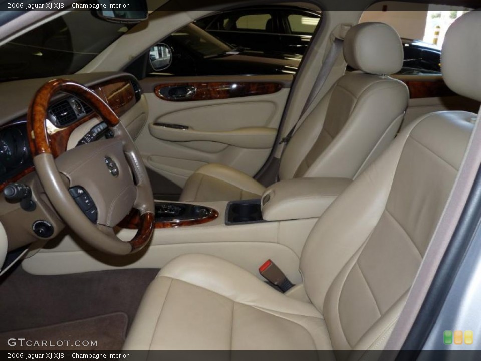 Champagne Interior Photo for the 2006 Jaguar XJ XJ8 #38927050