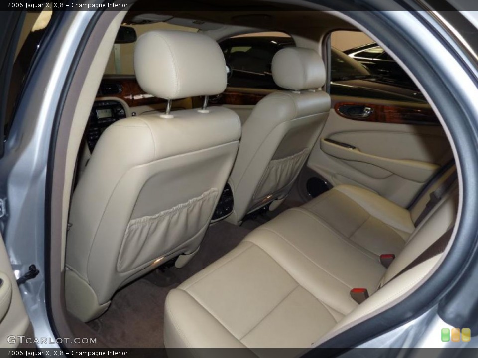 Champagne Interior Photo for the 2006 Jaguar XJ XJ8 #38927110