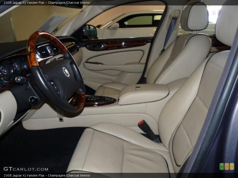 Champagne/Charcoal Interior Photo for the 2008 Jaguar XJ Vanden Plas #38927918