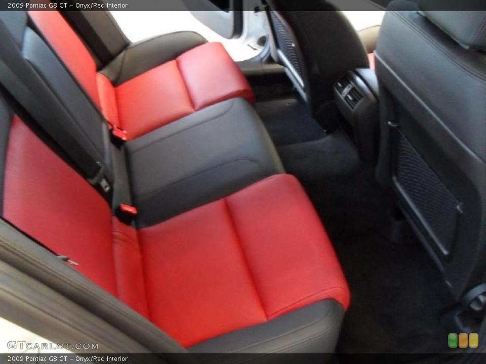 Onyx/Red Interior Photo for the 2009 Pontiac G8 GT #38928706