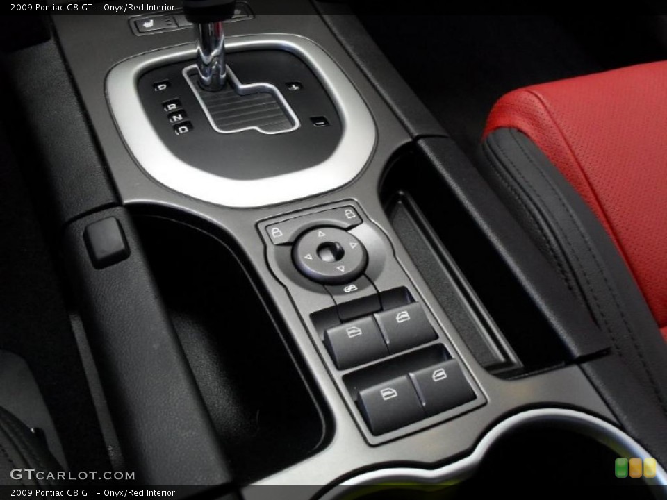 Onyx/Red Interior Controls for the 2009 Pontiac G8 GT #38928806