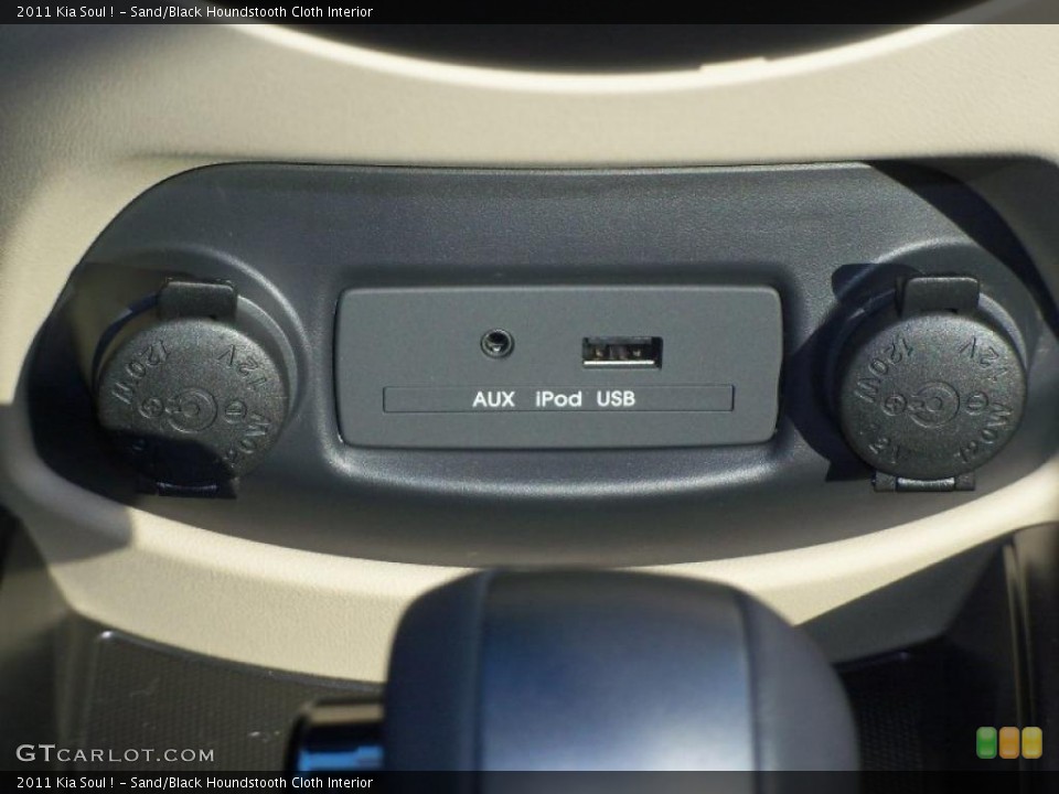 Sand/Black Houndstooth Cloth Interior Controls for the 2011 Kia Soul ! #38930866