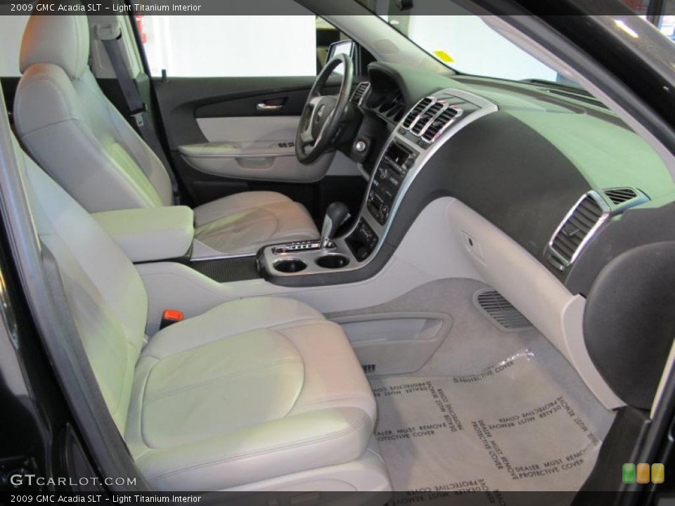 Light Titanium Interior Dashboard for the 2009 GMC Acadia SLT #38932006
