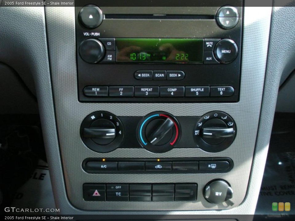 Shale Interior Controls for the 2005 Ford Freestyle SE #38938410