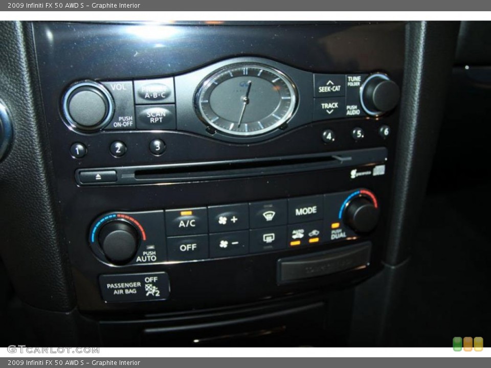 Graphite Interior Controls for the 2009 Infiniti FX 50 AWD S #38940494