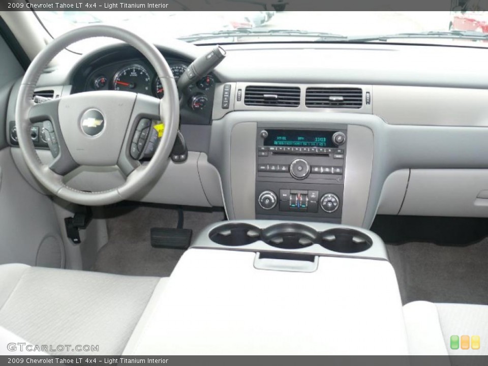 Light Titanium Interior Dashboard for the 2009 Chevrolet Tahoe LT 4x4 #38942602