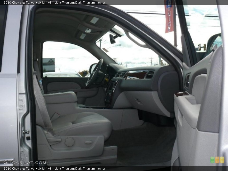 Light Titanium/Dark Titanium Interior Photo for the 2010 Chevrolet Tahoe Hybrid 4x4 #38944730