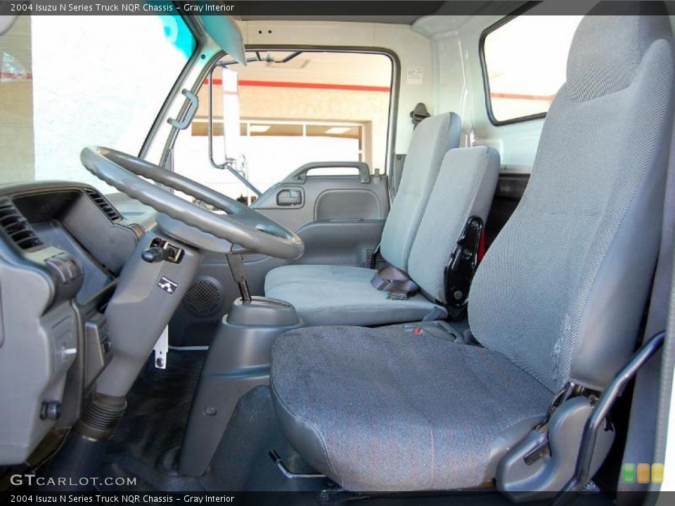 Gray Interior Photo for the 2004 Isuzu N Series Truck NQR Chassis #38945046