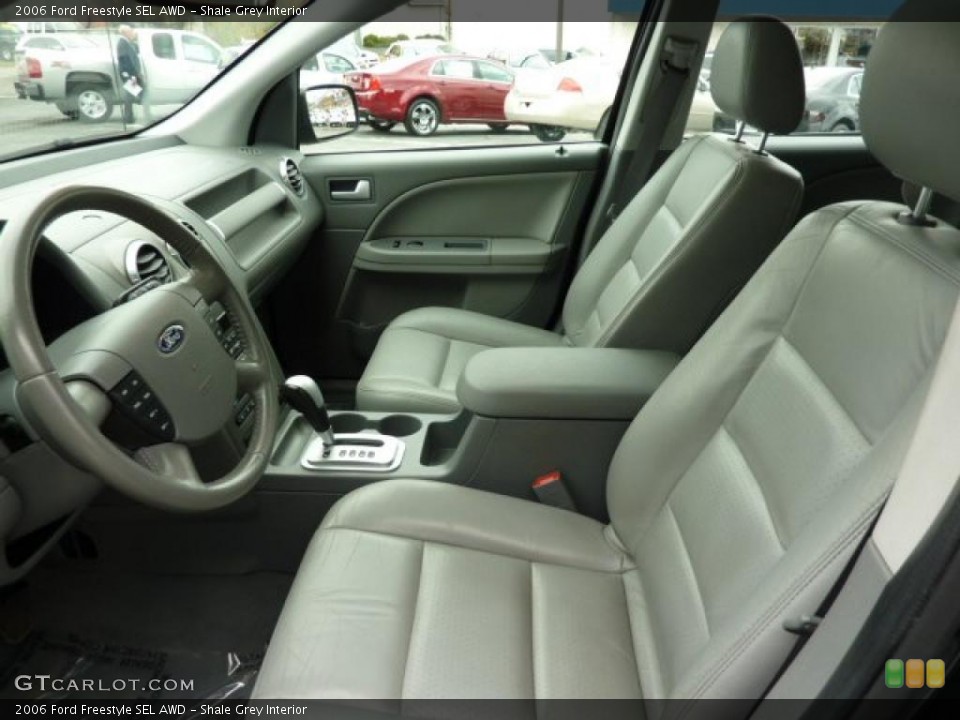 Shale Grey Interior Photo for the 2006 Ford Freestyle SEL AWD #38946586