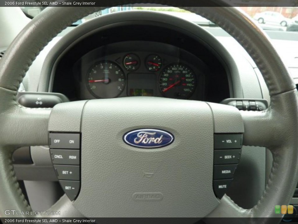 Shale Grey Interior Steering Wheel for the 2006 Ford Freestyle SEL AWD #38946746