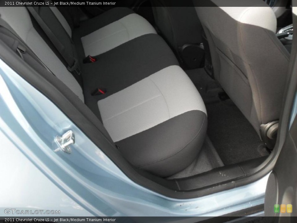 Jet Black/Medium Titanium Interior Photo for the 2011 Chevrolet Cruze LS #38950482