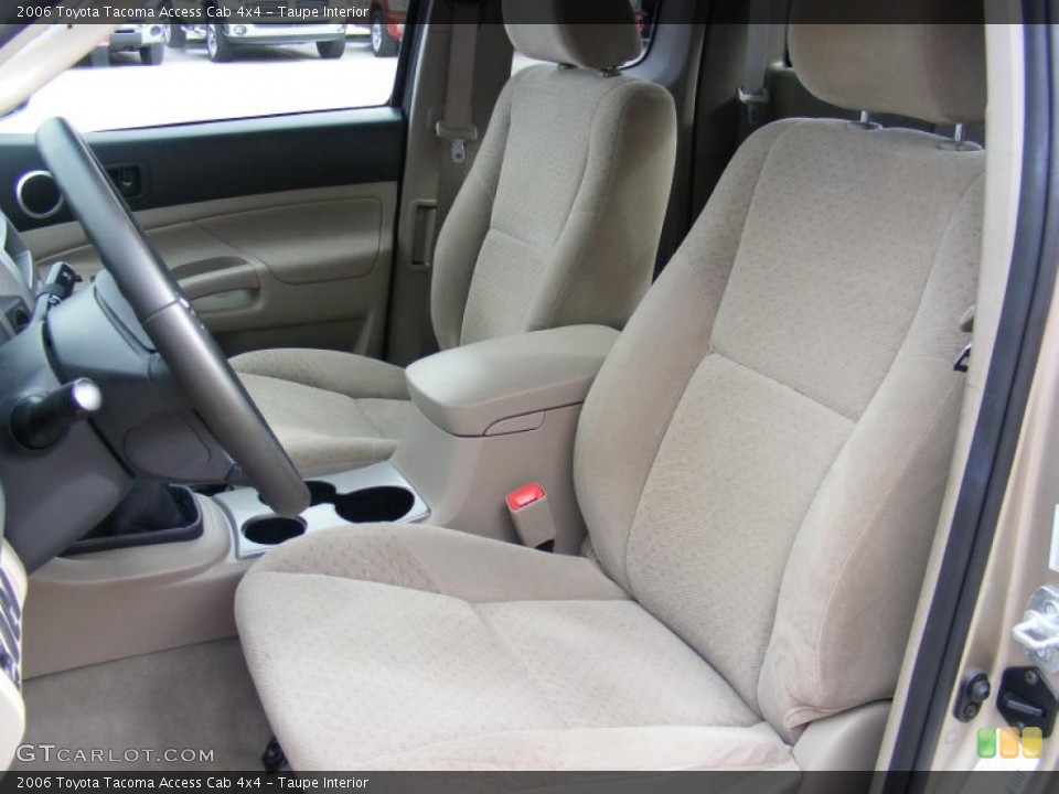 Taupe Interior Photo for the 2006 Toyota Tacoma Access Cab 4x4 #38952222