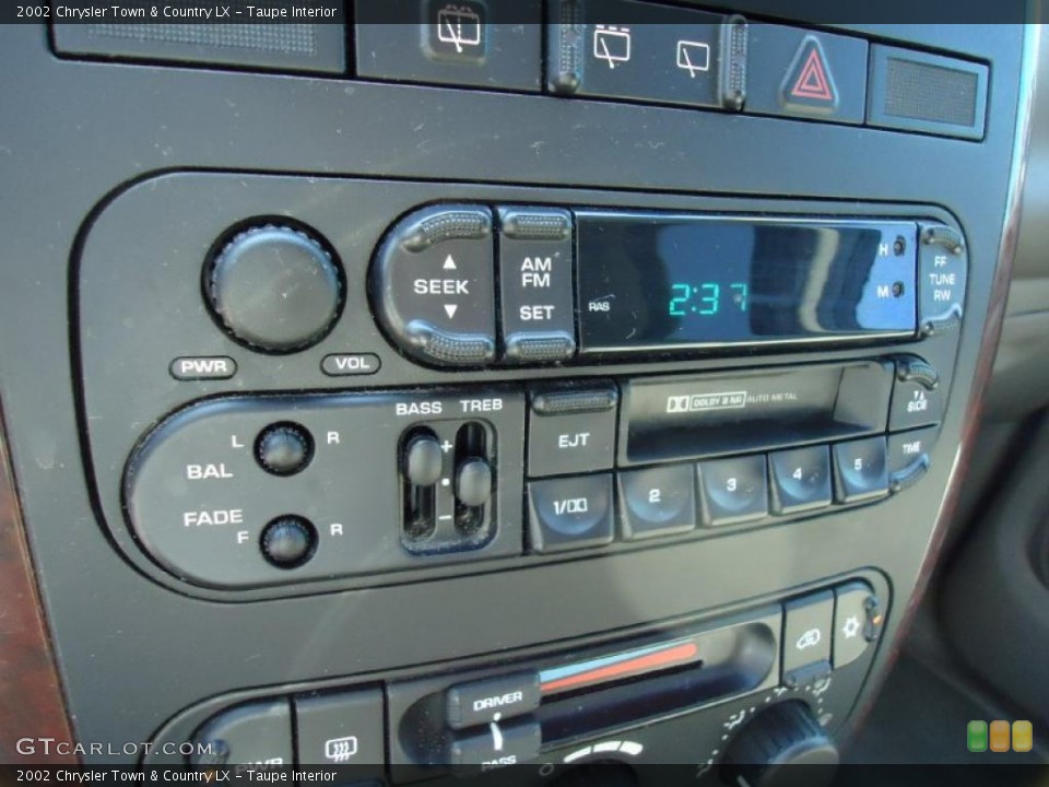 Taupe Interior Controls for the 2002 Chrysler Town & Country LX #38952894