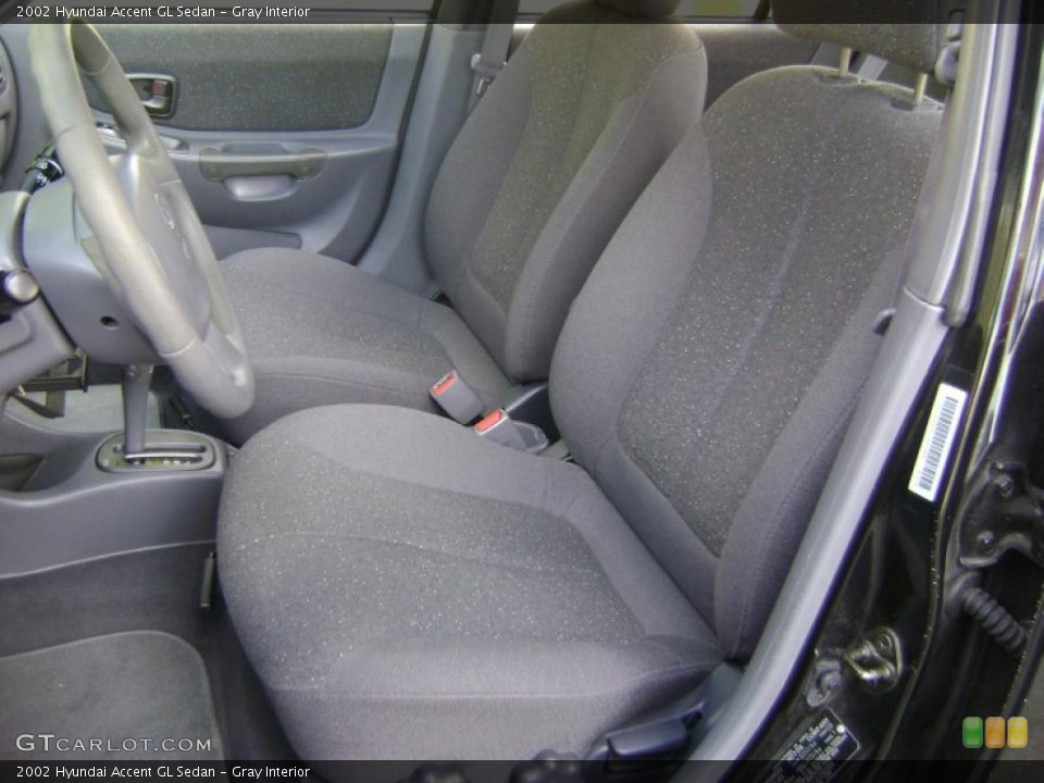 Gray Interior Photo for the 2002 Hyundai Accent GL Sedan #38961590