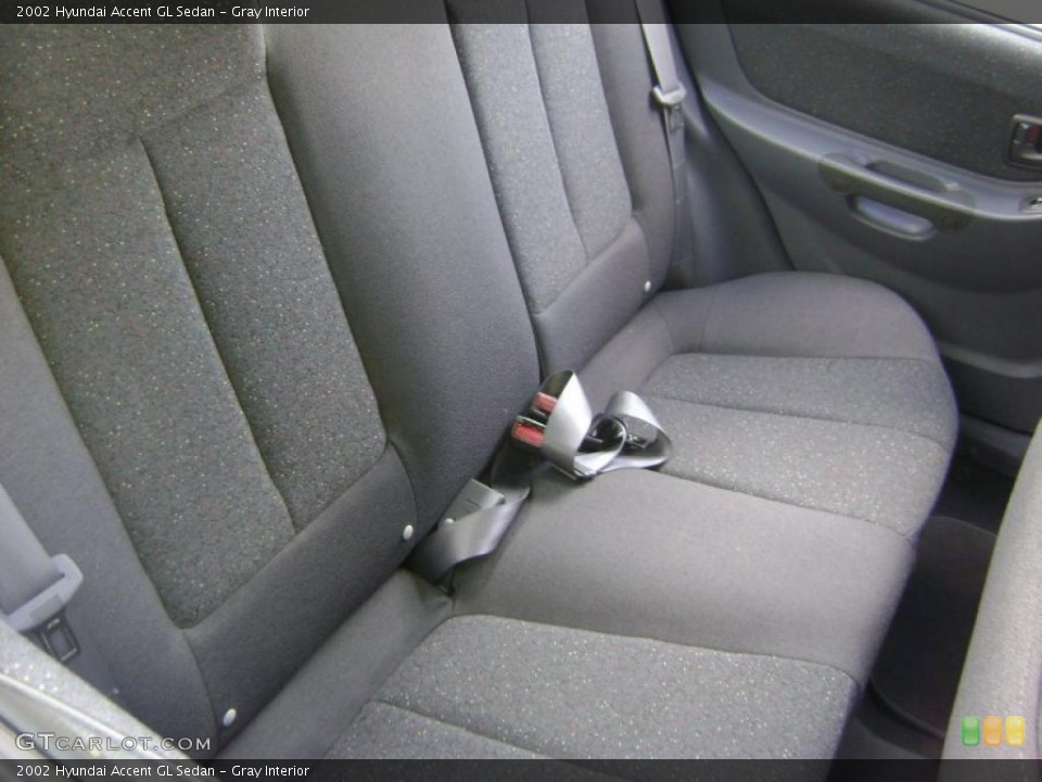 Gray Interior Photo for the 2002 Hyundai Accent GL Sedan #38961630