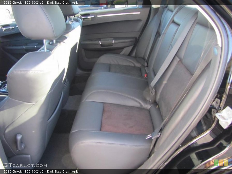 Dark Slate Gray Interior Photo for the 2010 Chrysler 300 300S V6 #38963914