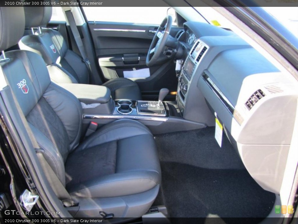 Dark Slate Gray Interior Photo for the 2010 Chrysler 300 300S V6 #38963942