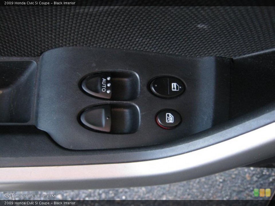 Black Interior Controls for the 2009 Honda Civic Si Coupe #38971036