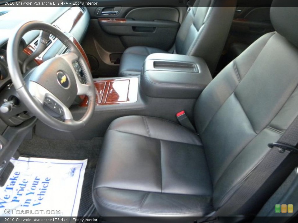 Ebony Interior Photo for the 2010 Chevrolet Avalanche LTZ 4x4 #38978346