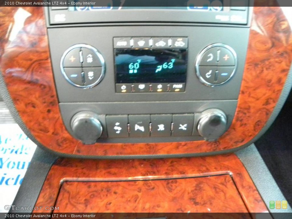 Ebony Interior Controls for the 2010 Chevrolet Avalanche LTZ 4x4 #38978427