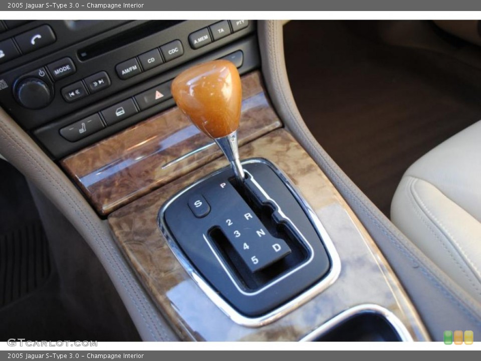 Champagne Interior Transmission for the 2005 Jaguar S-Type 3.0 #38981433