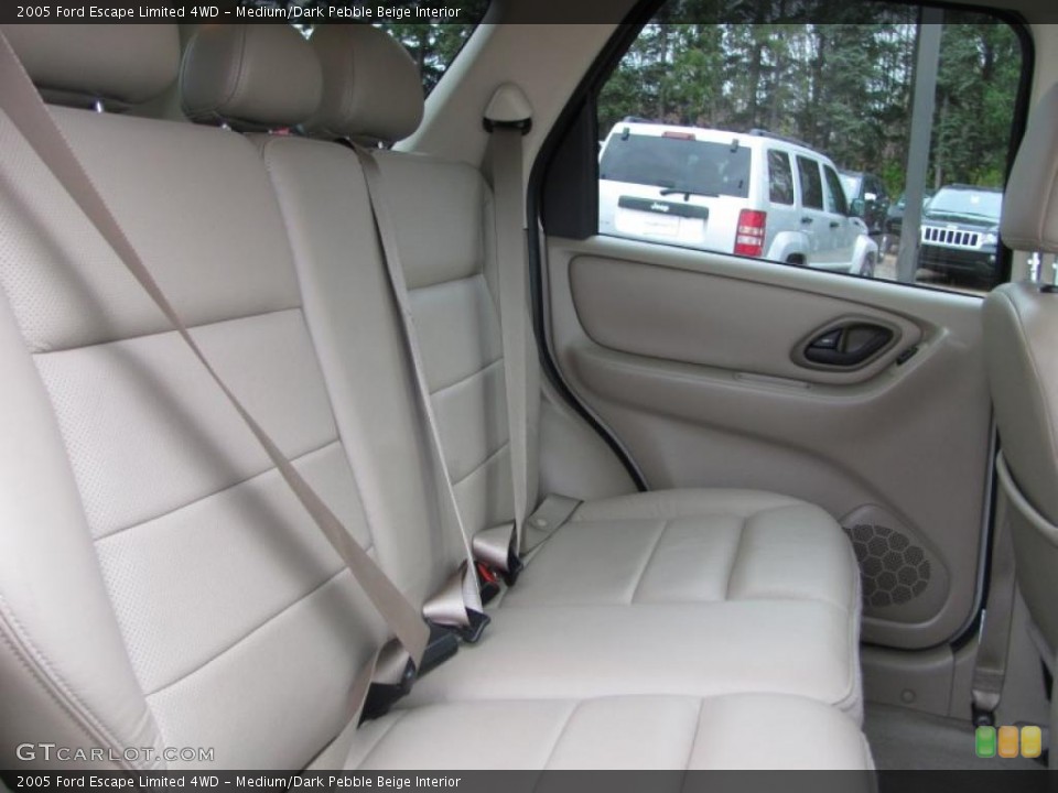 Medium/Dark Pebble Beige Interior Photo for the 2005 Ford Escape Limited 4WD #38982761
