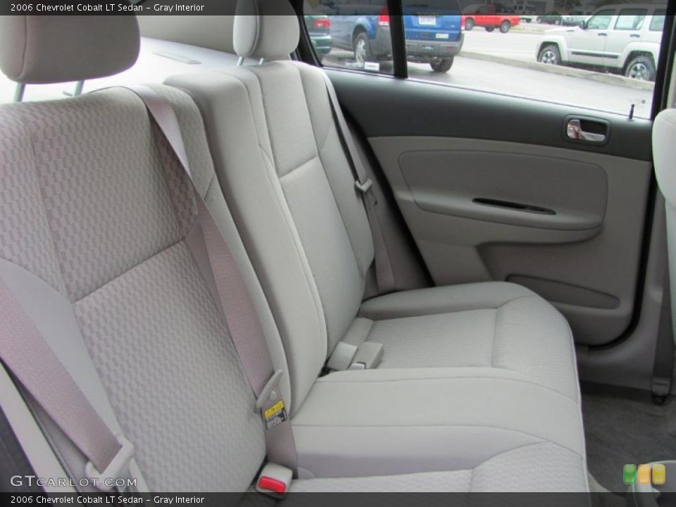Gray Interior Photo for the 2006 Chevrolet Cobalt LT Sedan #38984605