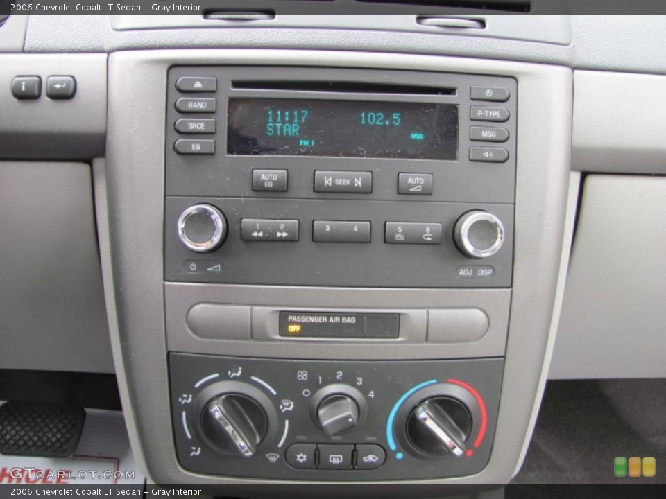 Gray Interior Controls for the 2006 Chevrolet Cobalt LT Sedan #38984701