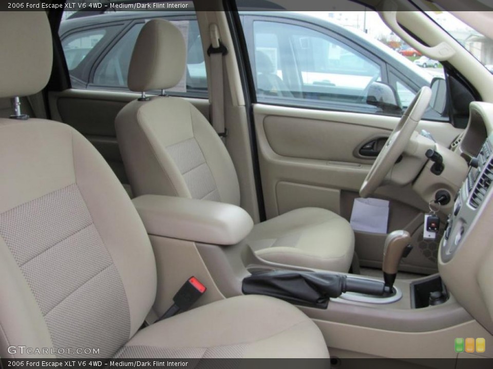 Medium/Dark Flint Interior Photo for the 2006 Ford Escape XLT V6 4WD #38985029