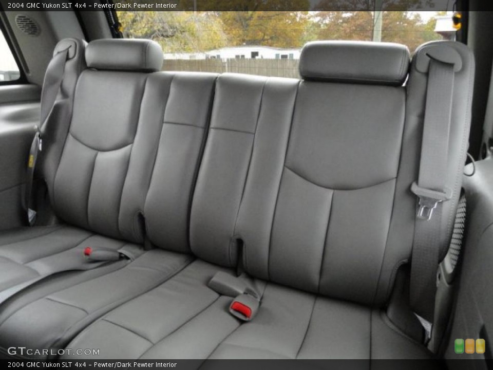 Pewter/Dark Pewter Interior Photo for the 2004 GMC Yukon SLT 4x4 #38990629