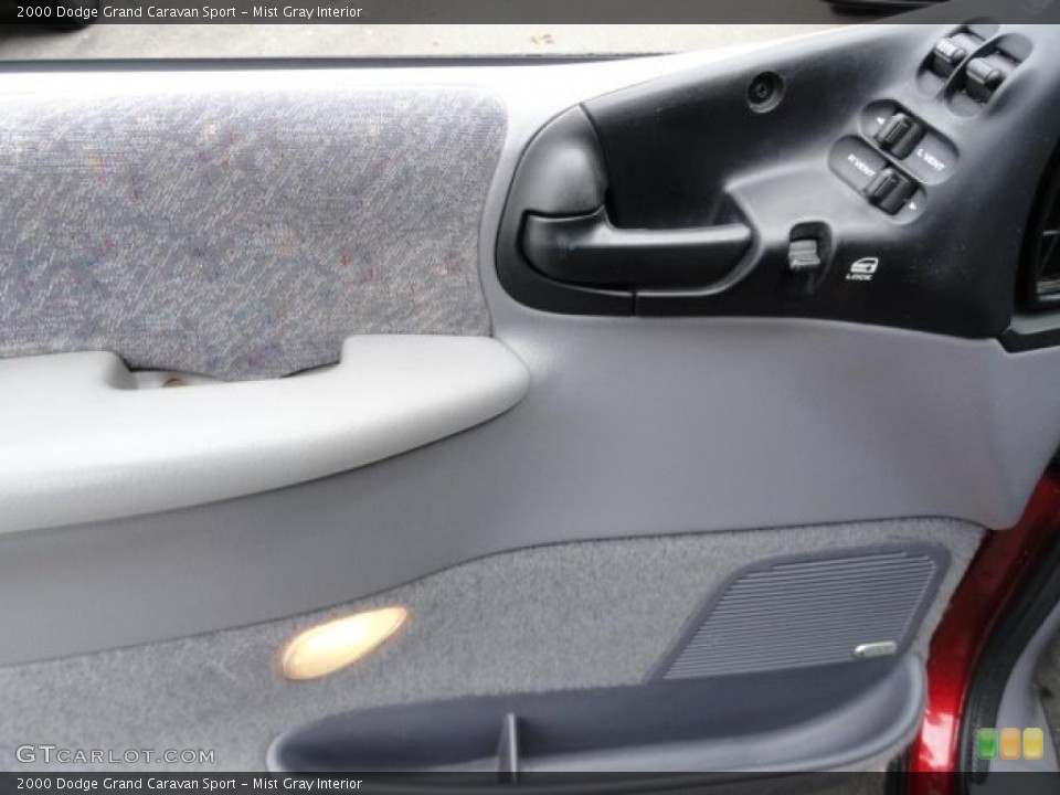 Mist Gray Interior Controls for the 2000 Dodge Grand Caravan Sport #38991705