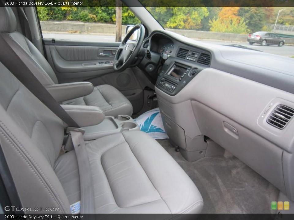 Quartz Interior Photo for the 2003 Honda Odyssey EX-L #38994085