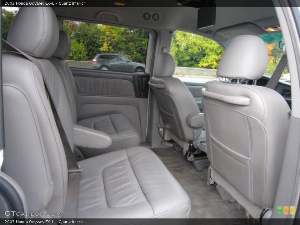 Quartz Interior Photo for the 2003 Honda Odyssey EX-L #38994097